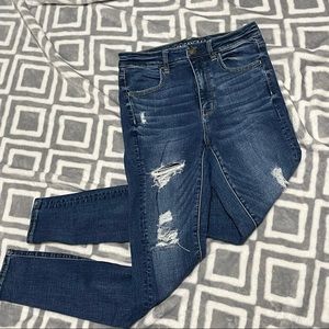 AMERICAN EAGLE HIGH WAIST JEANS SIZE 6